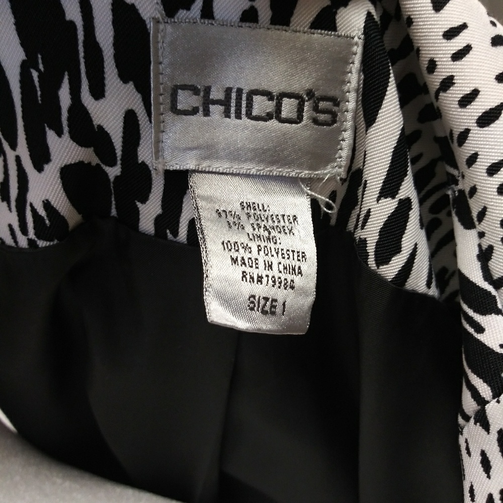 Chico's black and white blazer - Picture 2 of 4